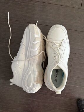 Women's White Lace-Up Chunky Sneakers